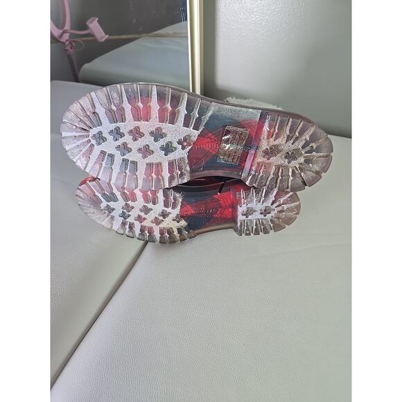 Red Plaid Baddie Combat Boots Rain Rubber Cozy Kenneth Cole Size 11 Christmas - Picture 8 of 10